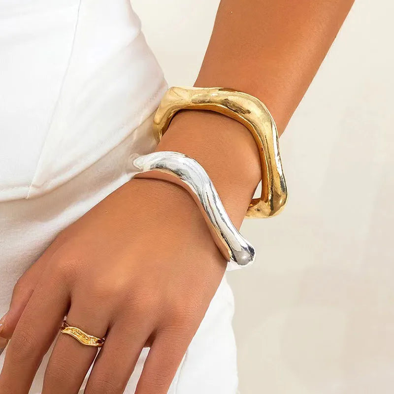 Blake's Tiff Wavy Bangle Bracelet