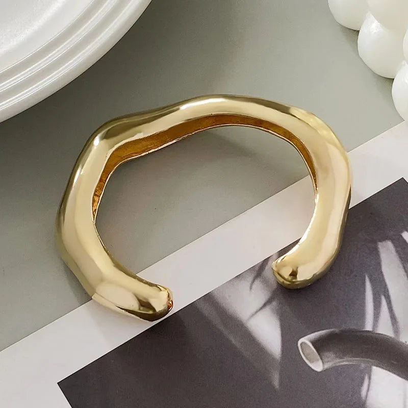 Blake's Tiff Wavy Bangle Bracelet