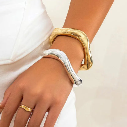 Blake's Tiff Wavy Bangle Bracelet