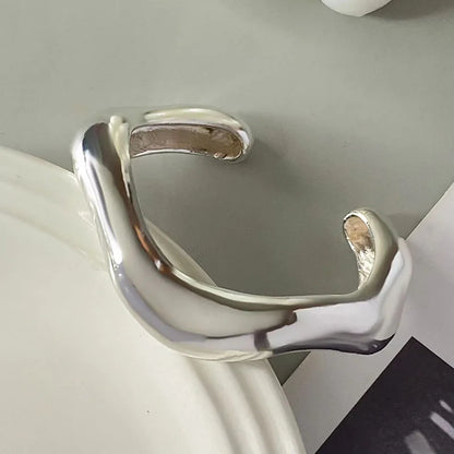 Blake's Tiff Wavy Bangle Bracelet